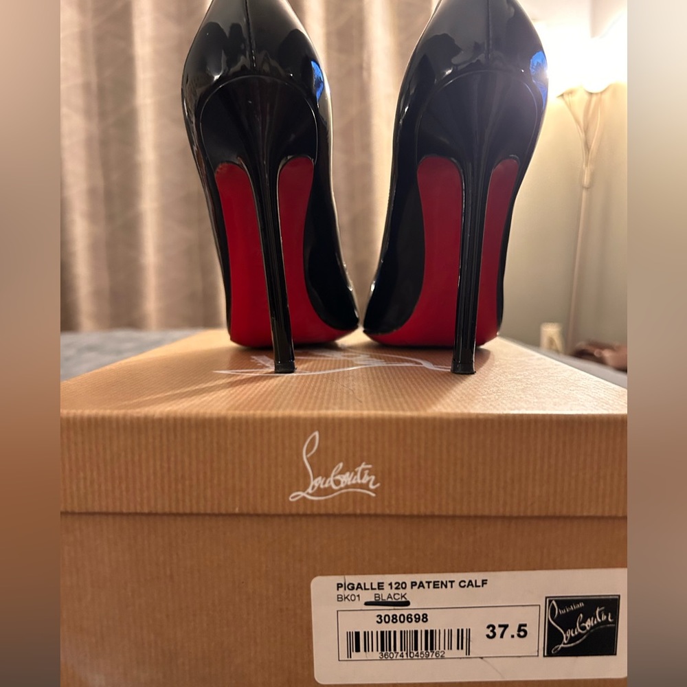Black Pumps - image 1